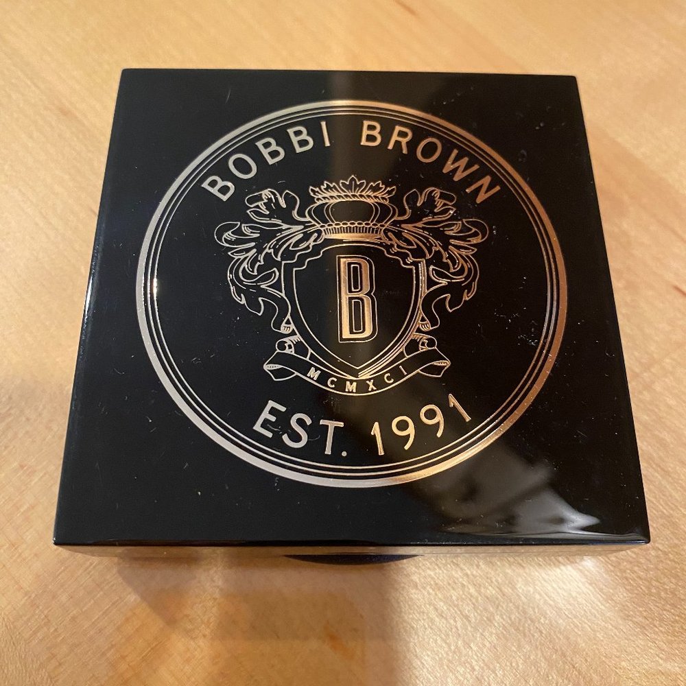 Bobbi Brown Shimmer Brick Compact in Nude Glow